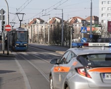 <p>Wypadek na skrzyżowaniu Gubińskiej i Strzegomskiej (9 marca)</p>