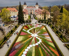 <p>Tauron Festiwal Kwiat&oacute;w i Sztuki w tym roku po raz 36. na Zamku Książ w dniach 30.04-3.05.2026</p>