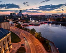 Fryderyki 2026. Iluminacja Mostu Uniwersyteckiego w związanych z wydarzeniem kolorach