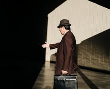Jedna z prac brazylijskiego fotografa ulicznego Gustavo Minasa, która można obejrzeć na wystawie w Galerii ZPAF