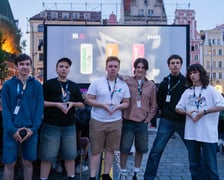 Kino plenerowe w Rynku w ramach festiwalu Tauron Nowe Horyzonty.