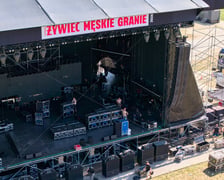 Na Polach Marsowych trwa budowa miasteczka Męskiego Grania 2026, 30.07.2026 r.