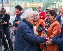 <p>Uroczystość odsłonięcia tablicy Maestra Jerzego Maksymiuka przed Narodowym Forum Muzyki&nbsp;</p>