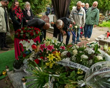 Pogrzeb redaktora Krzysztofa Kucharskiego na Cmentarzu Grabiszyńskim we Wrocławiu