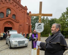 Pogrzeb redaktora Krzysztofa Kucharskiego na Cmentarzu Grabiszyńskim we Wrocławiu