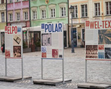 Na zdjęciu plansze z wystawy ,,Wyprodukowano we Wrocławiu. Przemysłowe marki Wrocławia po 1945 roku