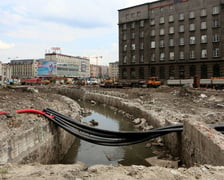 Przybudowa Rynku w Katowicach, odsłonięte koryto Rawy