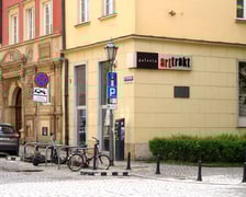 <p>Galeria Arttrakt</p>