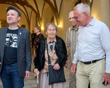 <p>Uroczystość z okazji 93. urodzin poetki Urszuli Kozioł</p>