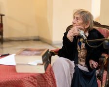 <p>Uroczystość z okazji 93. urodzin poetki Urszuli Kozioł</p>