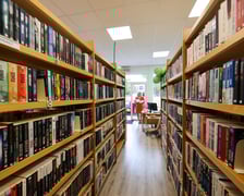 <p>Filia nr 47 Miejskiej Biblioteki Publicznej od 22 lipca mieści się przy Wietnamskiej 3/2 na Brochowie</p>