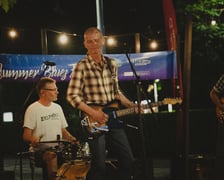<p>Koncert zespołu Outsider między przystankami Rondo a Sztabowa (24.08.2024)&nbsp;</p>