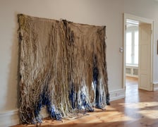 <p>Wystawa &bdquo;Common Threads&rdquo; w OP ENHEIM do 24 listopada. To wyjątkowa prezentacja sztuki wł&oacute;kna.&nbsp;</p>