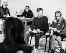 Zdjęcie z próby „Jesieni” w Teatrze Polskim w Podziemiu
