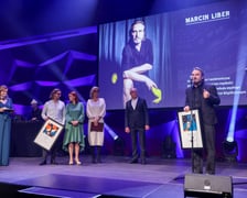 <p>Wrocławska Nagroda Artystyczna 2024. Zwycięzc&oacute;w poznaliśmy we wtorek, 10 grudnia w Sali Czerwonej Narodowego Forum Muzyki podczas gali &ndash; laureaci z dziedziny: Teatr (przemawia Marcin Liber)</p>