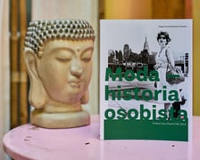 <p>Małgorzata Możdżyńska-Nawotka, &bdquo;Moda &ndash; historia osobista&rdquo;, katalog wystawy, Muzeum Narodowe we Wrocławiu&nbsp;&nbsp;</p>
