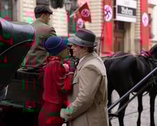 <p>Serial „Breslau” kręcono we Wrocławiu – tu bohaterowie na ulicy Szajnochy </p>