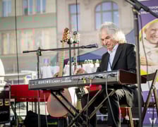 <p>Koncert Eleni podczas Wrocławskich Dni Seniora na wrocławskim rynku&nbsp;</p>