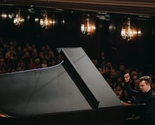 <p>Piotr Alexewicz podczas przesłuchań XIX Międzynarodowego Konkursu Pianistycznego im. Fryderyka Chopina w Filharmonii Narodowej</p>