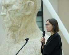 <p>&bdquo;Popiersie robotnika&rdquo; udostępnione zwiedzającym po konserwacji zobaczymy w Pawilonie Czterech Kopuł &ndash; przemawia Małgorzata Micuła</p>