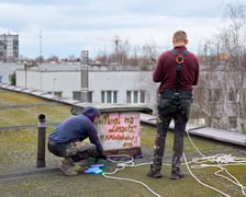 <p>Prace nad nowym muralem przy Kr&oacute;lewskiej</p>