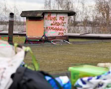 <p>Prace nad nowym muralem przy Kr&oacute;lewskiej</p>