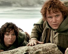 Kadr z jednego z filmów składających się na trylogię "Władca PIerścieni"