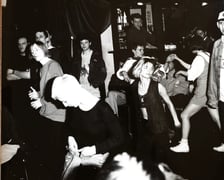 <p class="MsoNormal">Koncert zespoł&oacute;w Maanalainen, Samba i Dżungla w klubie Amsterdam przy ul. Borowskiej, 1994</p>