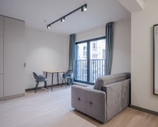 Nowy, wrocławski apartamentowiec znajduje się przy ulicy Romualda Traugutta