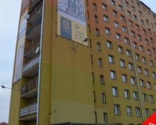 <h3>Ulica Orzechowa 59/U1A, Gaj, Krzyki. Cena: 90 000 zł</h3>
<p>Lokal składa się z jednego pomieszczenia. Położony na I kondygnacji (parter- przyziemie). Wejście bezpośrednio z chodnika.</p>
<ul>
<li>Powierzchnia lokalu: 9,44 m&sup2;</li>
<li>Cena wywoławcza: 90 000 zł</li>
</ul>