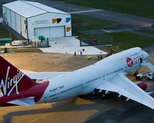 Boeing 747 wystartował zgodnie z planem z lotniska Spaceport Cornwall w Kornwalii.