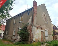 <h2>Ulica Centralna 16 Broch&oacute;w, Krzyki. Cena wywoławcza: 584.500 zł</h2>
<p>Nieruchomość zabudowana budynkiem mieszkalnym wielorodzinnym. Cena wywoławcza: 584.500 zł</p>
<ul>
<li>Powierzchnia działki: 488 mkw.</li>
<li>Powierzchnia budynku: 119 mkw.</li>
</ul>