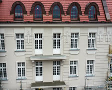 <p>Na zdjęciu widoczna jest pierwsza odsłonieta ściana, odbudowanego hotelu Grand&nbsp;</p>