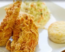 Menu ?Popeyes?: zestawy. Takie specjały ?Popeyes? już wkrótce będą we Wrocławiu