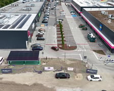 Nowe hale N-Park Maślicka, centrum handlowe po rozbudowie