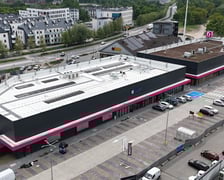 Nowe hale N-Park Maślicka, centrum handlowe po rozbudowie