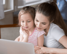 <h2>Jak wypłacane jest babciowe?</h2>
<p>Świadczenie wypłacane jest wyłącznie na konto bankowe - nie ma możliwości wypłaty got&oacute;wką ani przekazem pocztowym.</p>