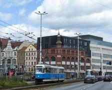 zabytkowe autobusy i tramwaje przez całe wakacje wyjeżdżały w weekendy na ulice Wrocławia