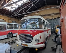 Zabytkowe autobusy i tramwaje przez całe wakacje wyjeżdżały w weekendy na ulice Wrocławia