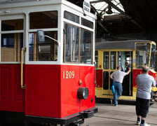 tramwaj LH Standard w dawnej zajezdni Popowice przy ul. Legnickiej we Wrocławiu