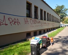 Wspólna akcja przedstawicieli stowarzyszenia Bonitum,  mieszkańców i samorządowców.