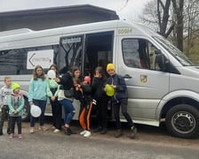 <p class="MsoNormal">Wyjazdom w g&oacute;ry zawsze towarzyszy dużo zabawy. Podczas ostatniej wycieczki poza spacerowaniem, udało się też zorganizować warsztaty cyrkowe, kt&oacute;re zakończył mini występ. Wyjazd nie m&oacute;głby się odbyć bez wsparcia MPK Wrocław, kt&oacute;re zapewniło transport.</p>