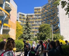 <p>Mikrogranty, uczestnicy projektu "Przyjaźni(e) opowiedziane. Cykl spotkań z architekturą i wspomnieniami" na Osiedlu Przyjaźni (Krzyki-Partynice).</p>