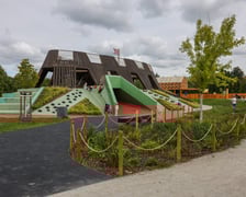 <p>Plac zabaw Średniowieczny Wrocław w parku Tysiąclecia.</p>