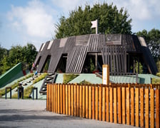 <p>Plac zabaw "Średniowieczny Wrocław" w parku Tysiąclecia - zrealziowany dzięki głosom oddanym w WBO.</p>