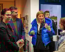 <p>Wiceprezydent Renata Granowska podczas spotkania z mieszkańcami w Centrum Aktywności Lokalnej na Swojczycach</p>