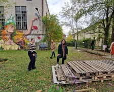 <p>Wizyta studyjna delegacji z Bukaresztu we Wrocławiu w ramach projektu GreenPlace. Miejsce działań testowych utworzone w ramach projektu GreenPlace na terenie Zajezdni Popowice.</p>