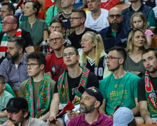 Kibice na meczu Śląsk - Legia w Hali Stulecia