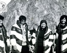 Wanda Rutkiewicz pierwsza z prawej podczas wyprawy na K2