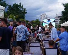 Strefa kibica w Porcie Węglowym Beach Bar podczas finałowego meczu Hiszpania - Anglia